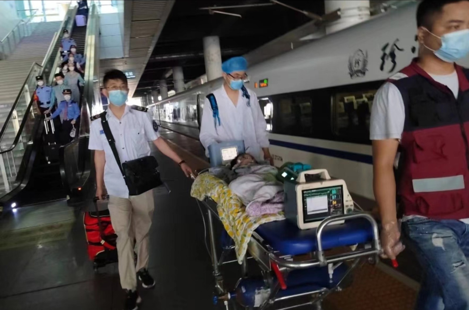 兴隆县高铁转运公司